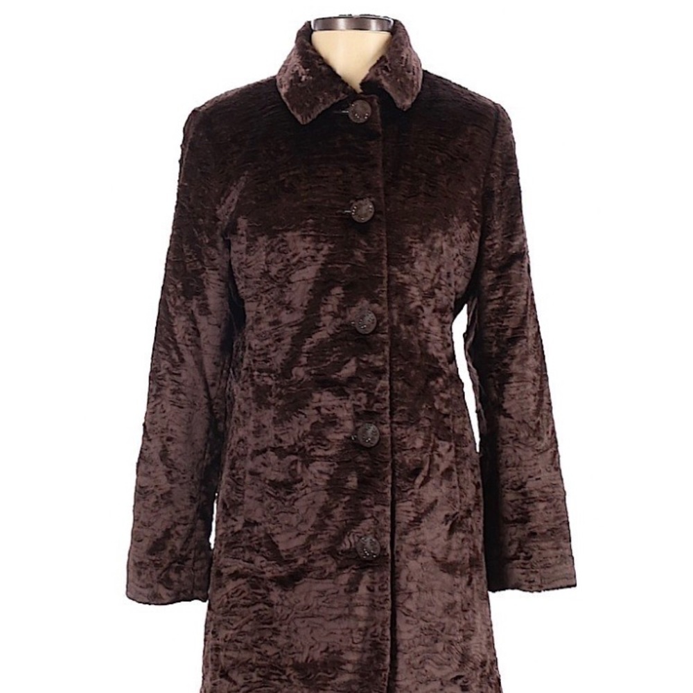 Very Sleek and fashionable coat